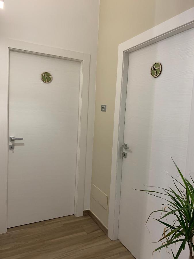 B&B Piano Romano -Con Parcheggio Privato Gratuito- Foggia Eksteriør bilde