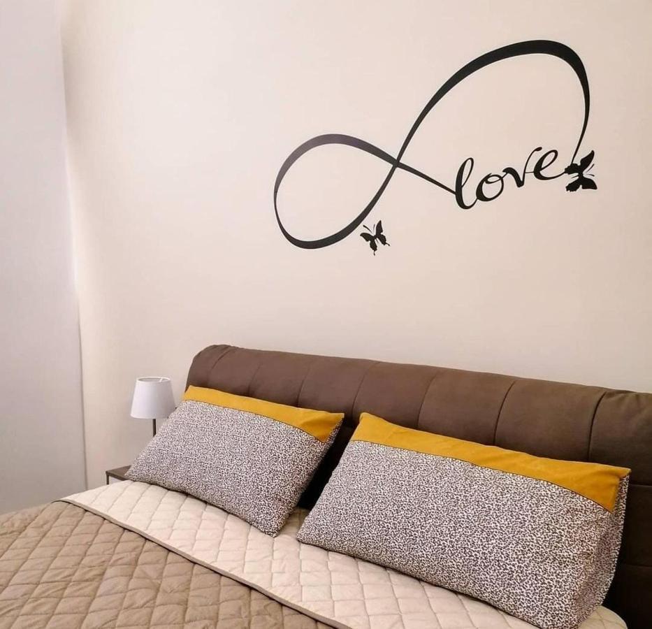B&B Piano Romano -Con Parcheggio Privato Gratuito- Foggia Eksteriør bilde