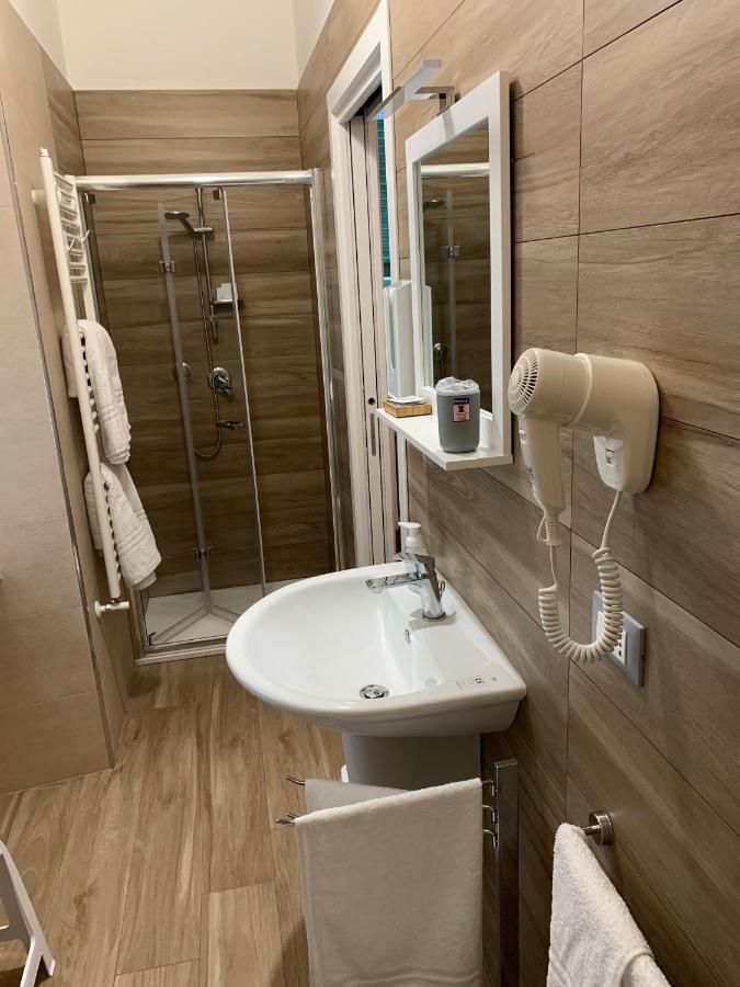B&B Piano Romano -Con Parcheggio Privato Gratuito- Foggia Eksteriør bilde
