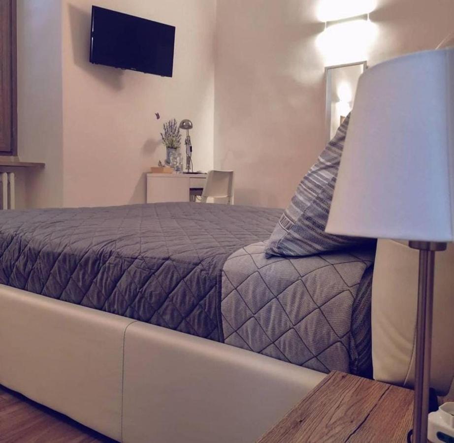 B&B Piano Romano -Con Parcheggio Privato Gratuito- Foggia Eksteriør bilde