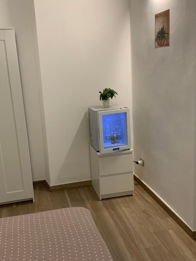 B&B Piano Romano -Con Parcheggio Privato Gratuito- Foggia Eksteriør bilde