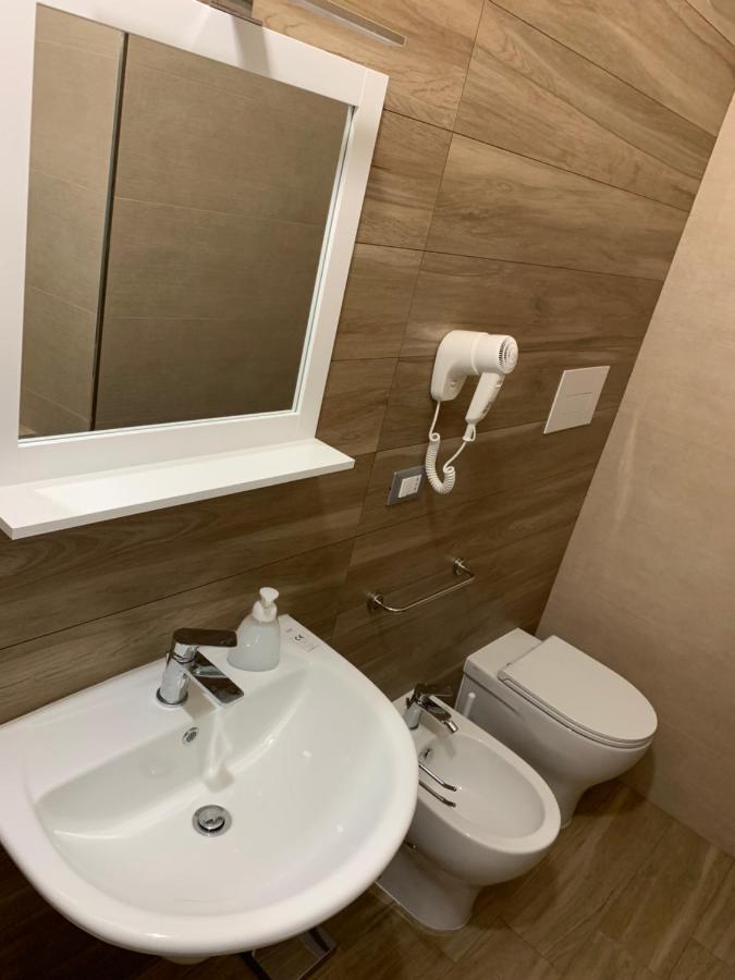 B&B Piano Romano -Con Parcheggio Privato Gratuito- Foggia Eksteriør bilde